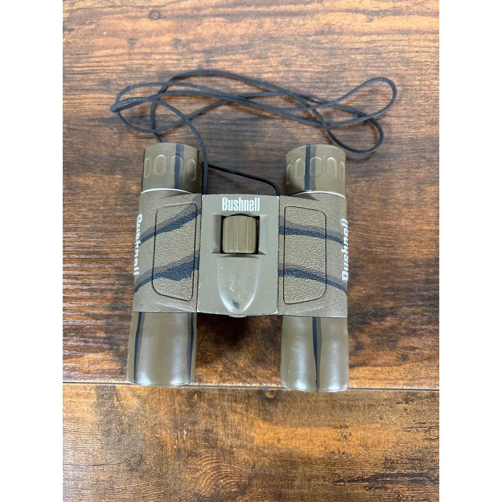 Bushnell 10x25 Compact Binoculars Tiger Stripe Camo Green Folding 300FT/1000YDS